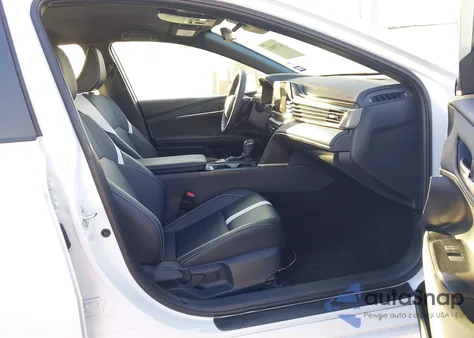 2026 Toyota Camry Se из США, поврежденный, VIN 4T1DAACK1TU660901